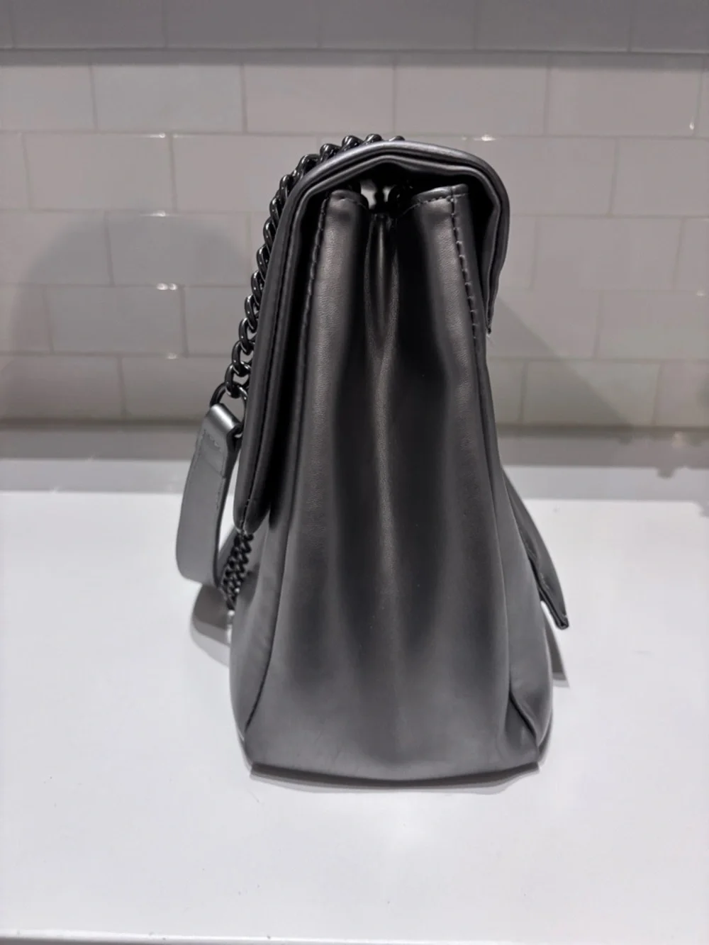 Glamaholics L Chain Flap Bag - Picture 4 of 14